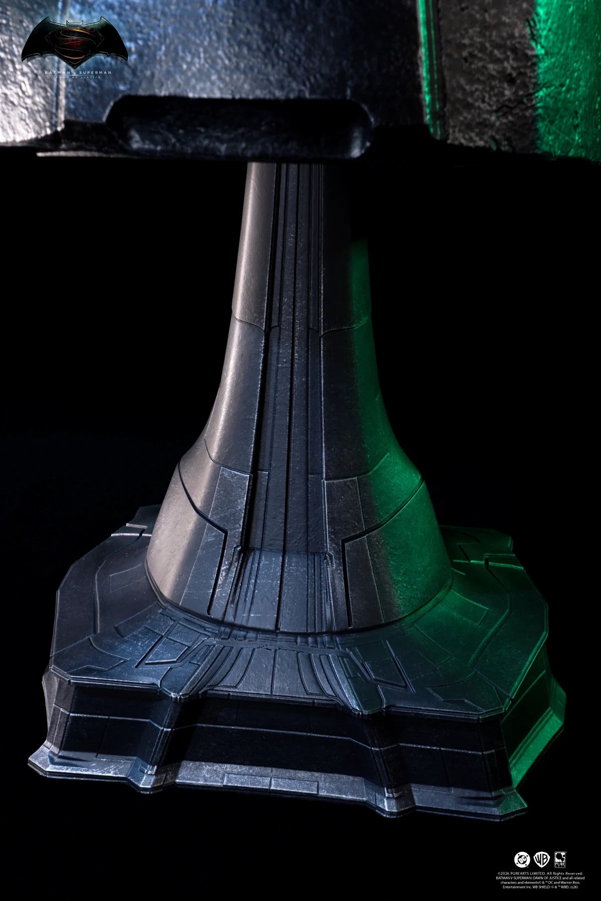 BATMAN V SUPERMAN - Casque blindé de Batman - Réplique 1/1
