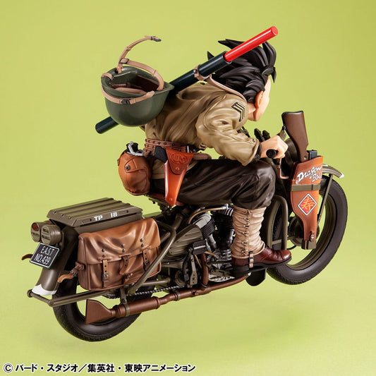 DRAGON BALL Z - Son Goku & Moto - Statuette Desktop Real McCoy 18cm