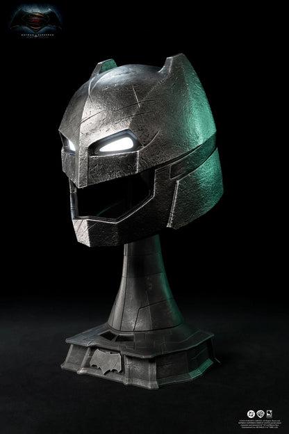 BATMAN V SUPERMAN - Casque blindé de Batman - Réplique 1/1
