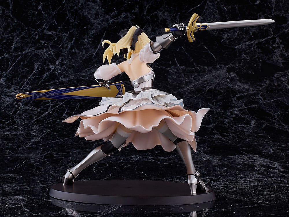 FATE  STAY NIGHT - Saber Lily Distant Avalon - Model Kit 20cm