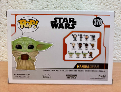Figurine Pop Star Wars : Le Mandalorien #378 The Child with Cup