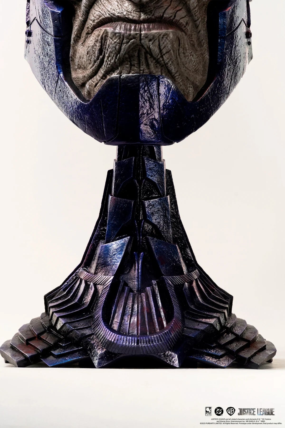 JUSTICE LEAGUE - Darkseid - Masque Scale Art 1/1 52cm
