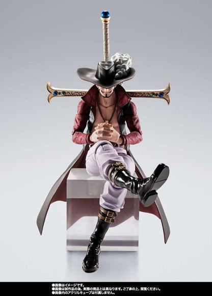 ONE PIECE - Dracule Mihawk - Figurine S.H. Figuarts 16cm