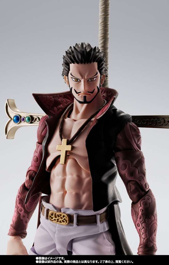 ONE PIECE - Dracule Mihawk - Figurine S.H. Figuarts 16cm