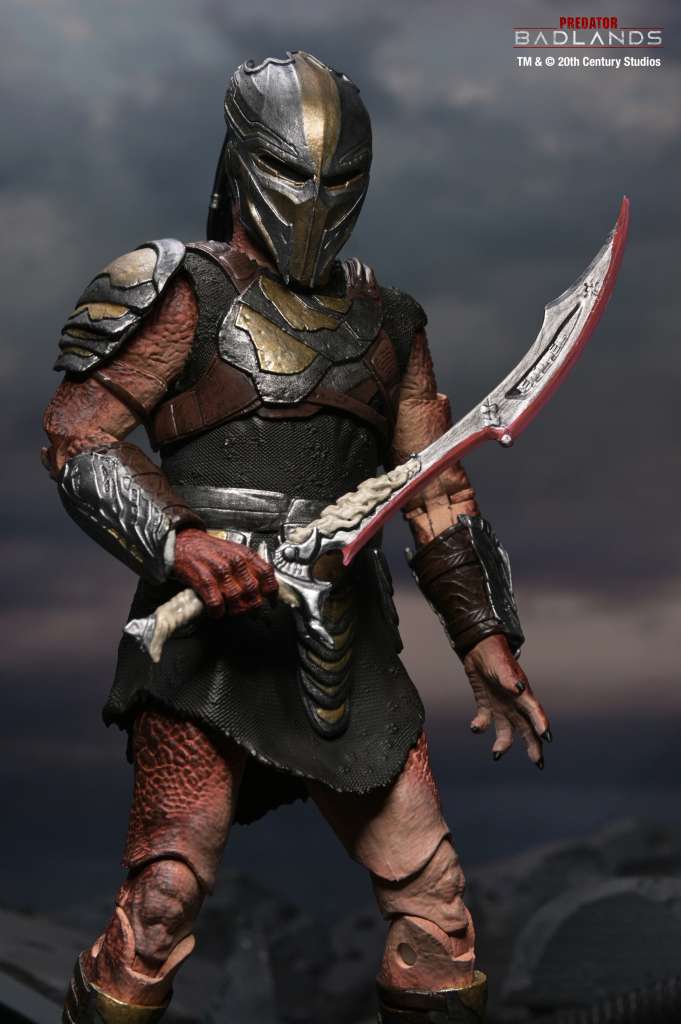 PREDATOR BADLANDS - Dek Training Armor - Ultimate Figurine 17cm