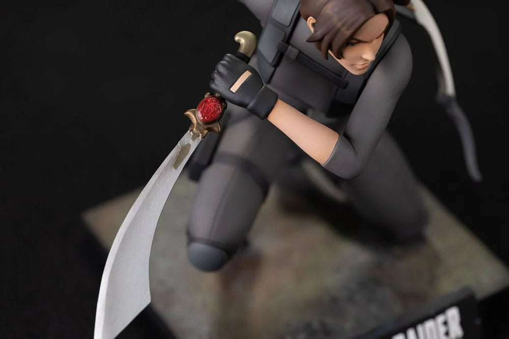 TOMB RAIDER - The legend of Lara Croft - Statuette 19cm